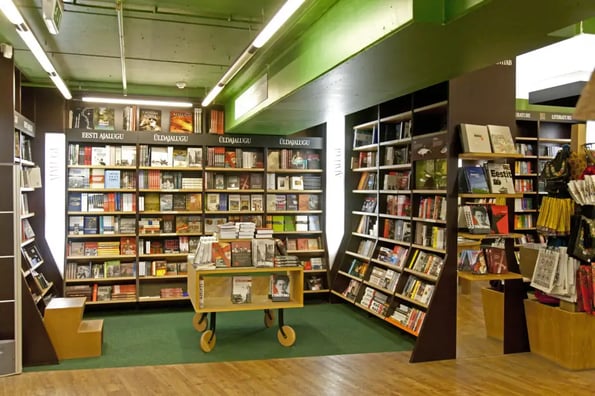 Digits: Bookstores, dungeons, and Italian jewels